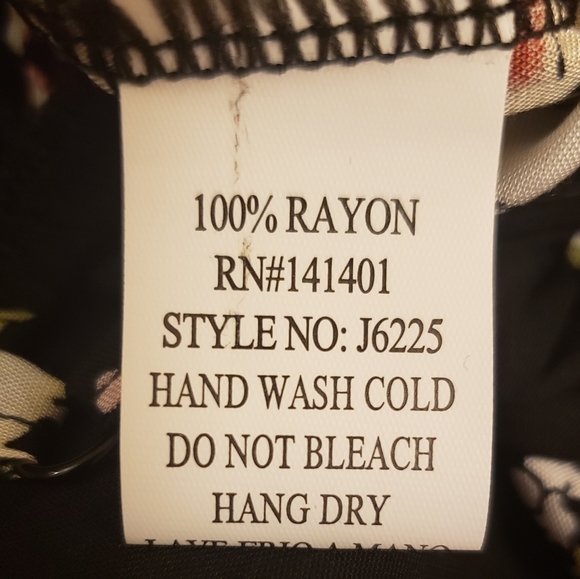 NWT romper - Picture 6 of 7